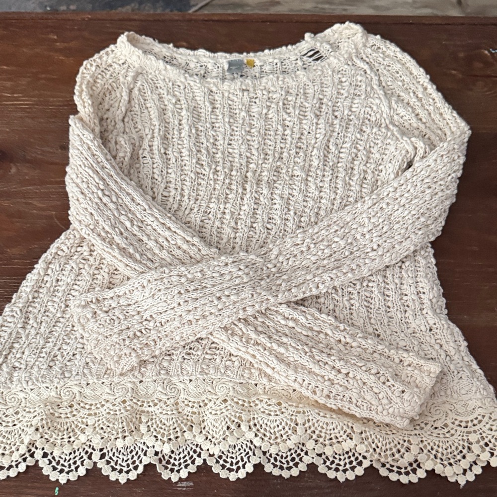 Women's Cream Crochet-Hem Scoop Neck Sweater